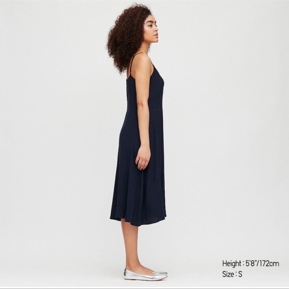 ✨Host Pick✨Uniqlo Cami Midi Dress in Navy - Picture 2 of 11